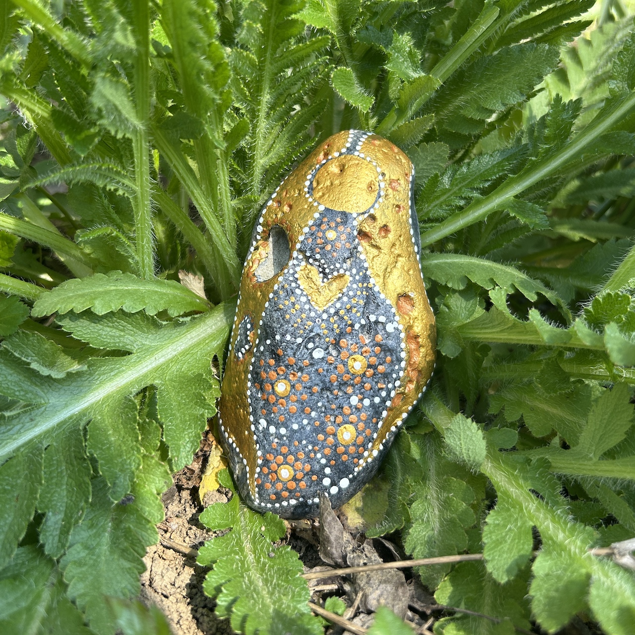 Bemalter Stein mit Engel